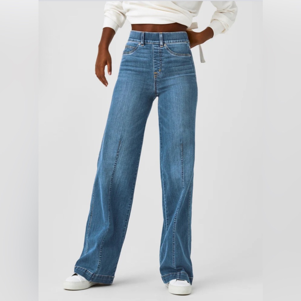 Spanx Seamed Front Wide Leg Jeans High Rise Size 1X Petite/Short